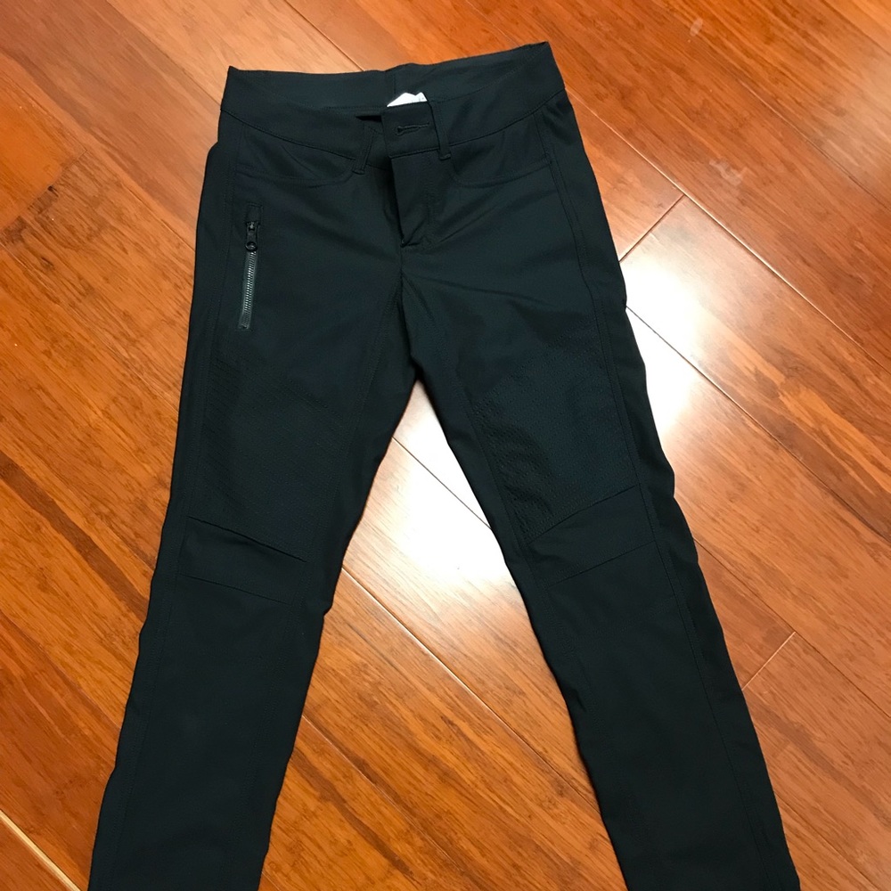 Lululemon black pants